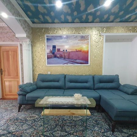 Guest House Dilorom B&B Chiwa Zewnętrze zdjęcie